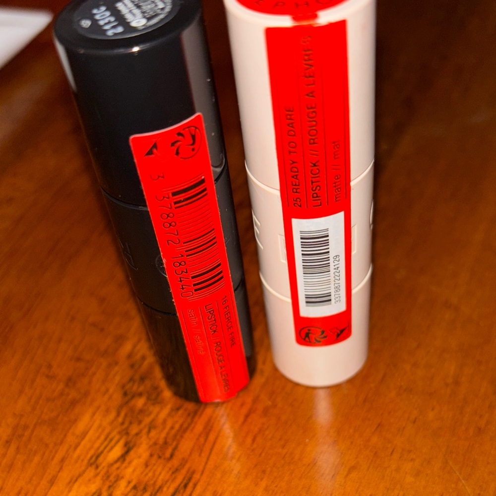 Sephora Lipstick Duo - 16 Fierce Fire & 25 Ready to Dare - Picture 5 of 7